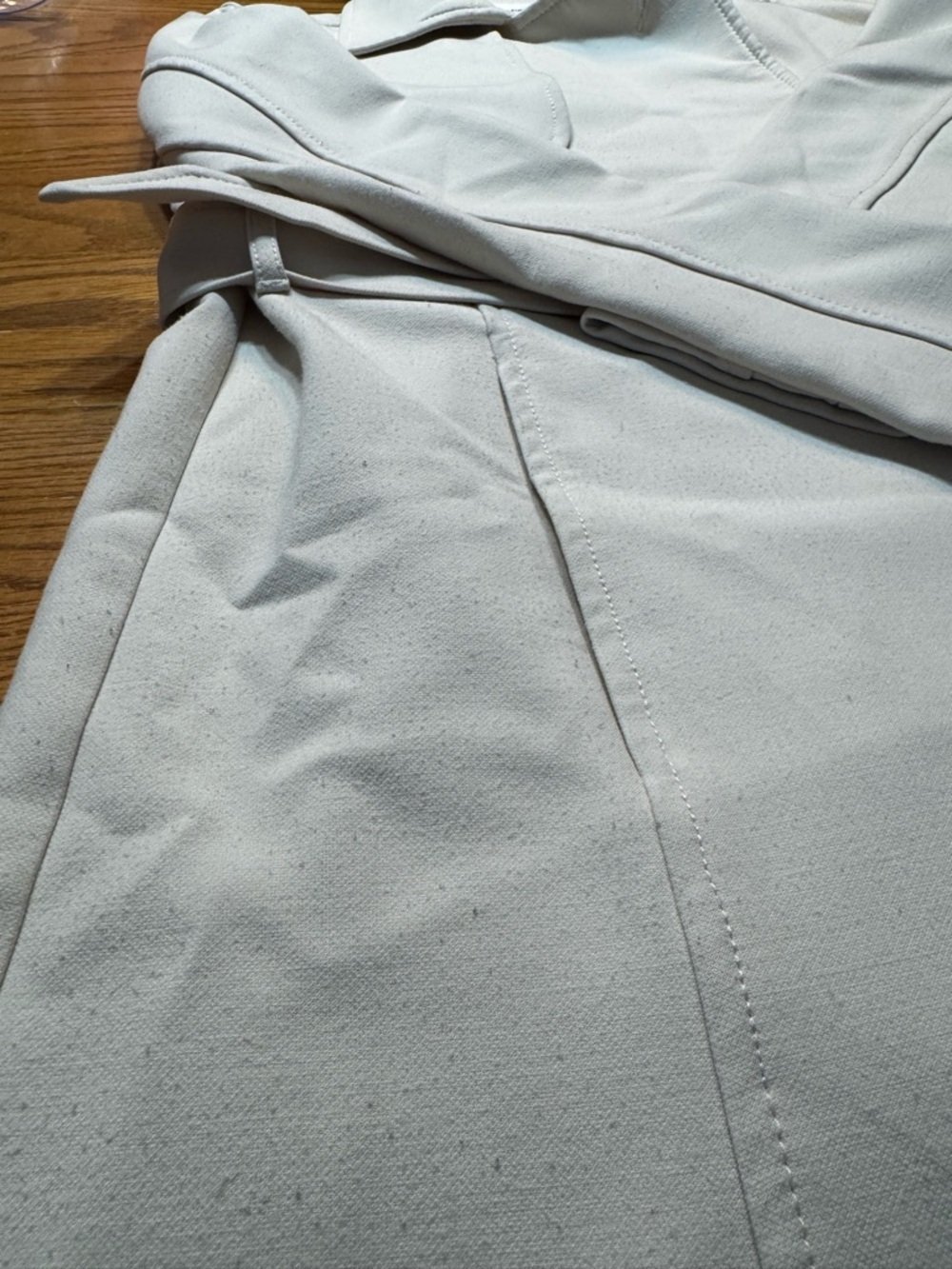 Abercrombie & Fitch Cream Belted Trench Coat – Size Medium- Cream - Picture 10 of 10